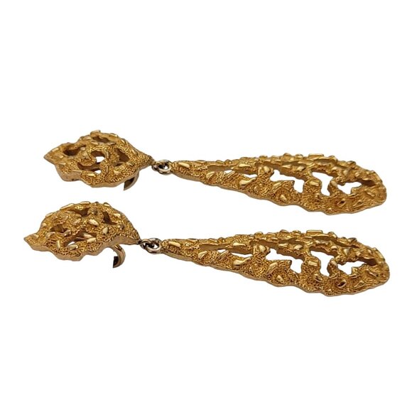 Trifari Crown Over T Gold Tone Brutalist Pear Nugget Clip Earrings Signed E968 - Picture 3 of 8